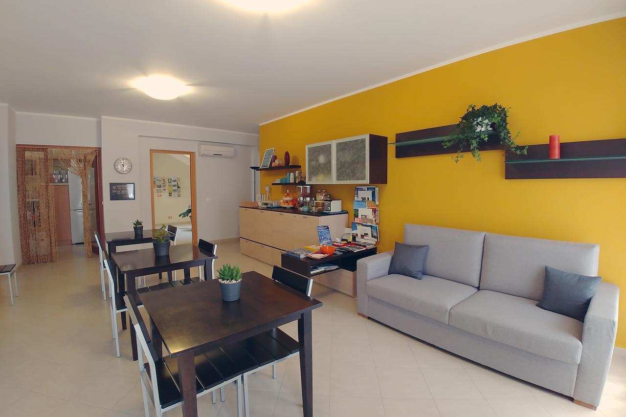 Bed & Breakfast Tiziana Кастелламмаре-дель-Голфо Экстерьер фото